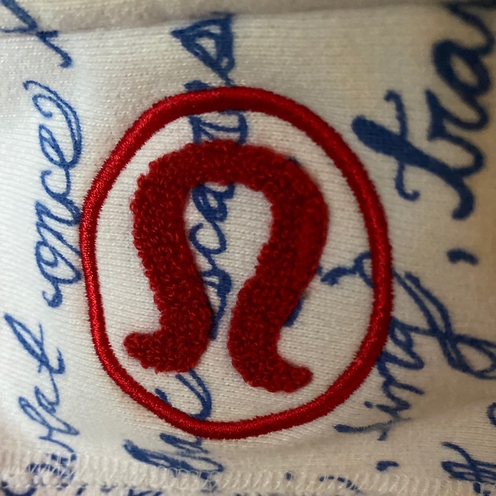 lululemon zipped hoodie